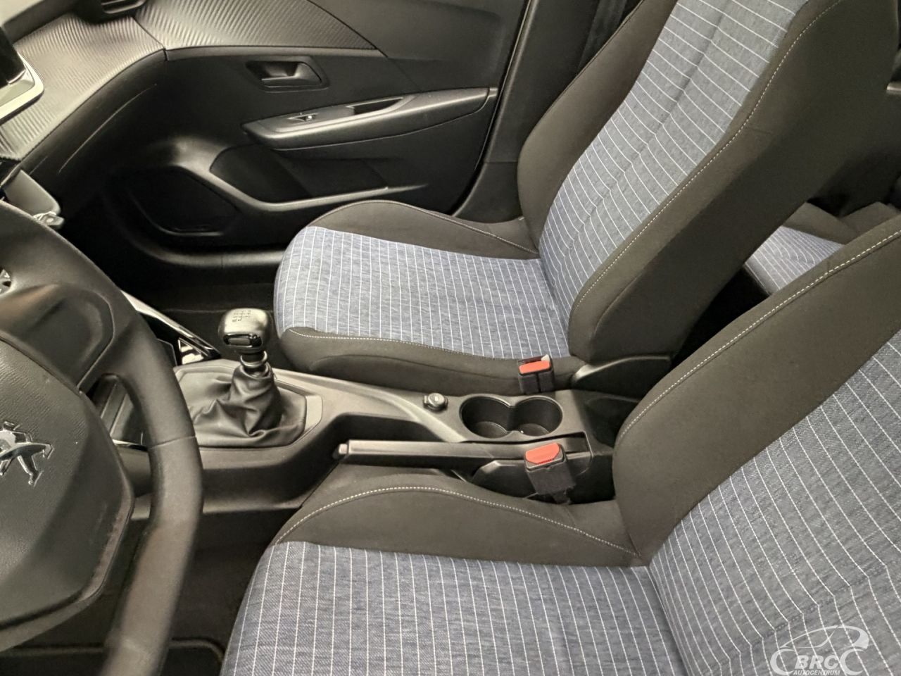 Peugeot 208 | 23