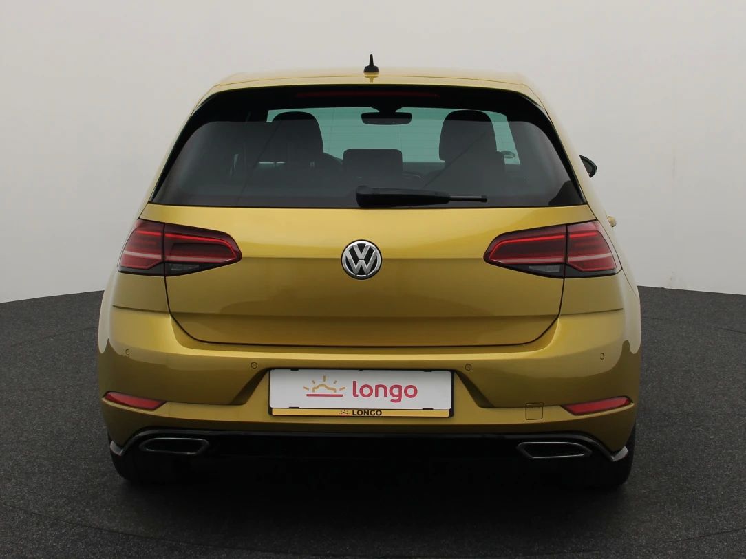 Volkswagen Golf | 4