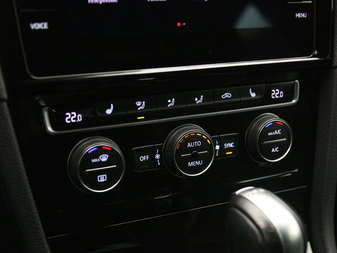 Volkswagen Golf | 19