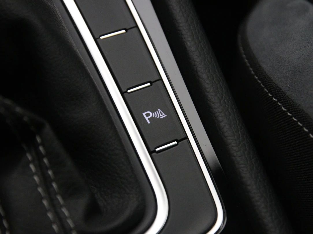 Volkswagen Golf | 34