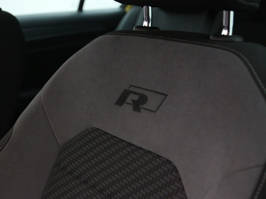 Volkswagen Golf | 37