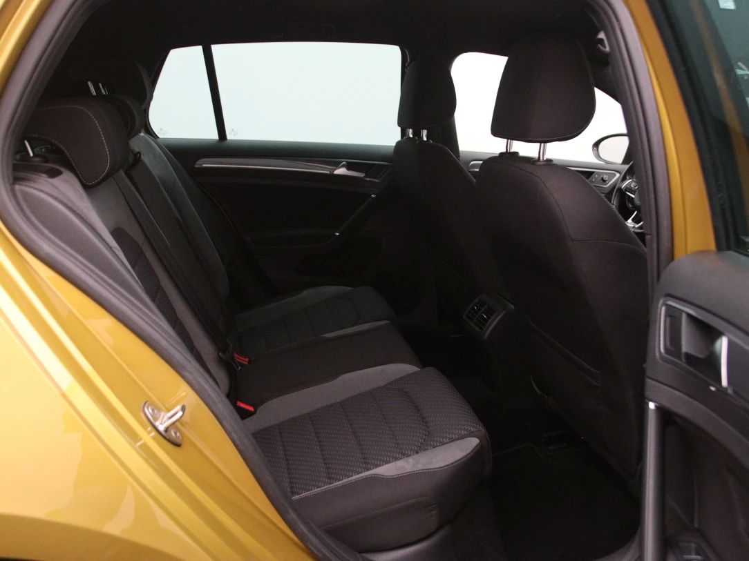 Volkswagen Golf | 14