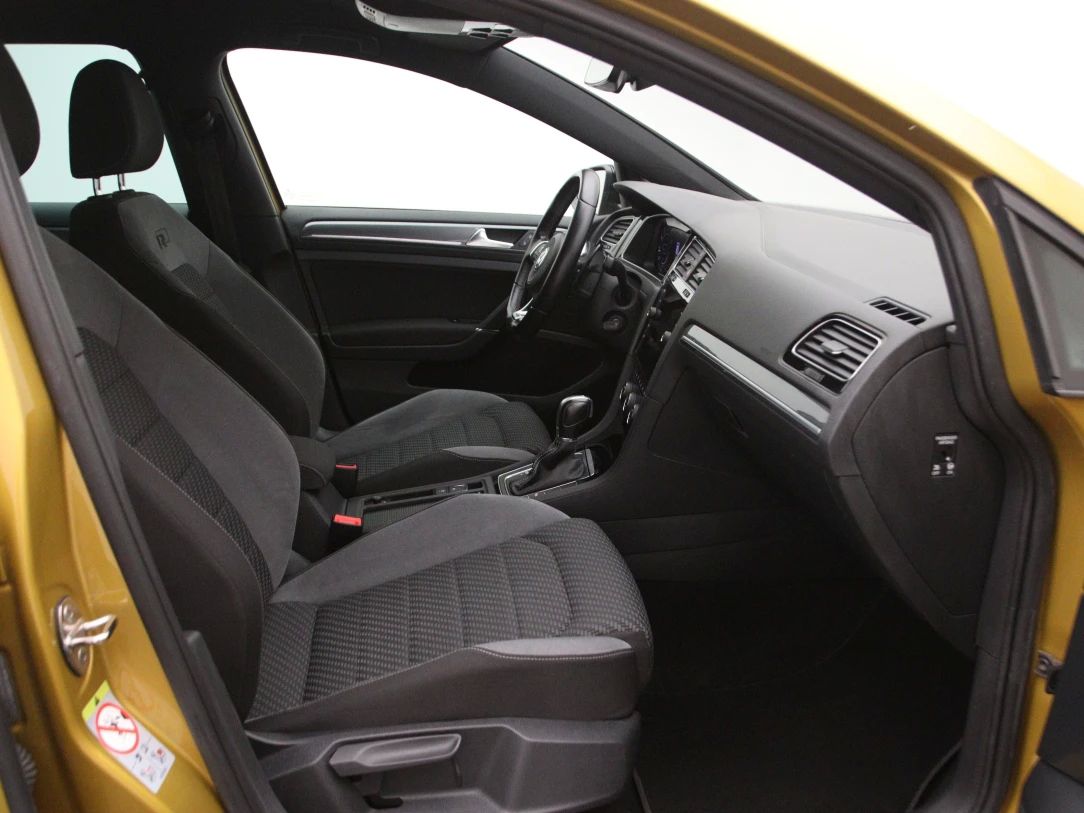 Volkswagen Golf | 13