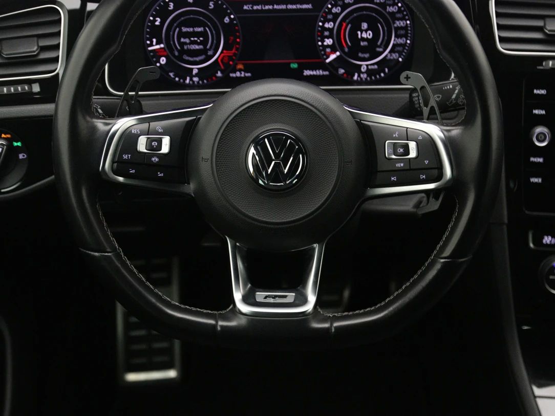 Volkswagen Golf | 17