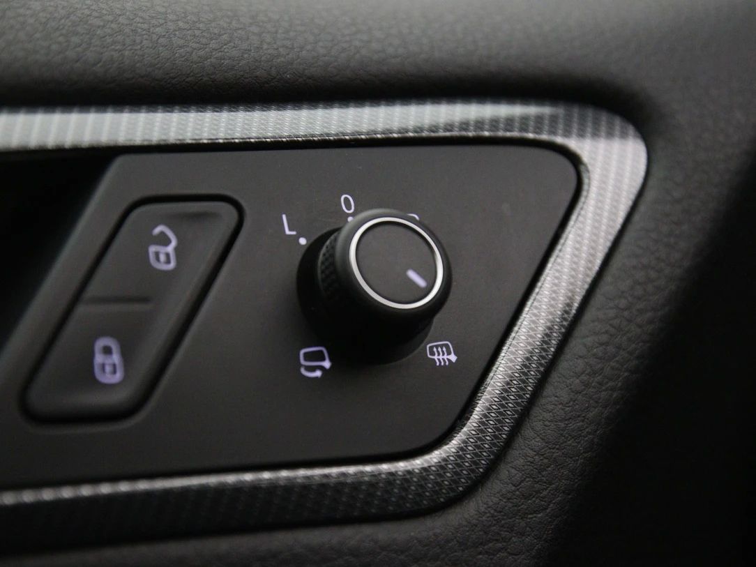 Volkswagen Golf | 33