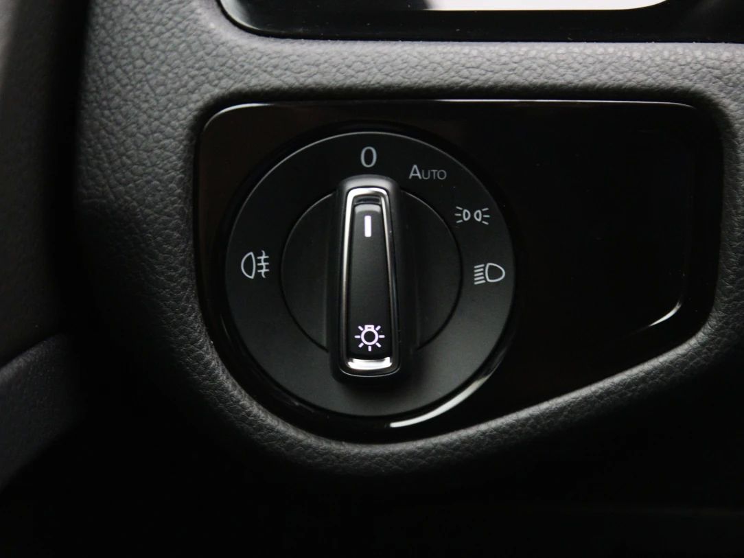 Volkswagen Golf | 26