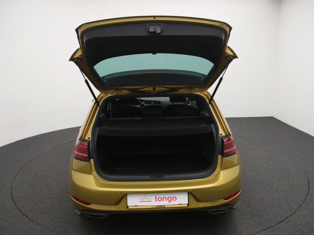 Volkswagen Golf | 40