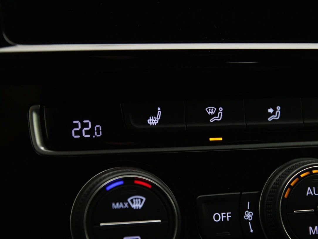 Volkswagen Golf | 28