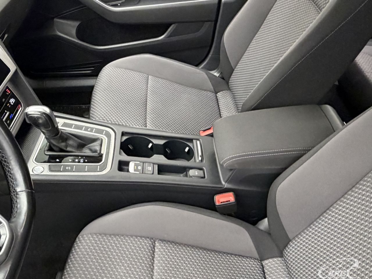 Volkswagen Passat | 19