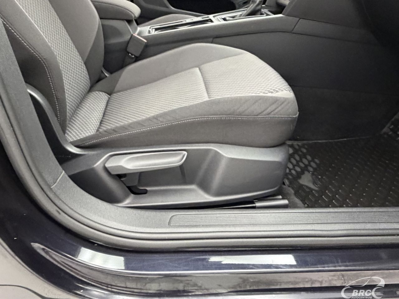 Volkswagen Passat | 4