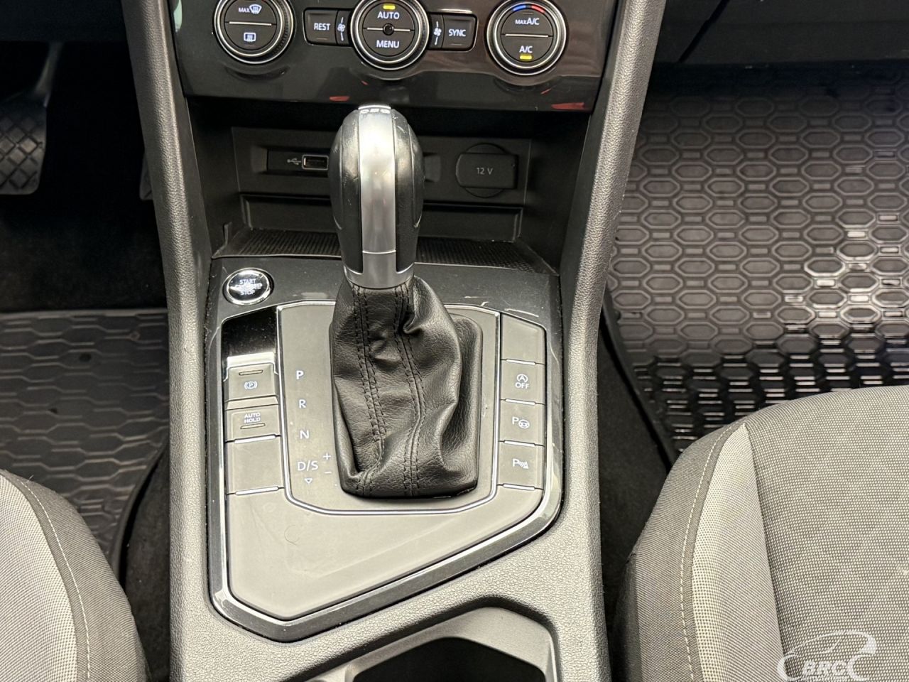 Volkswagen Tiguan | 17