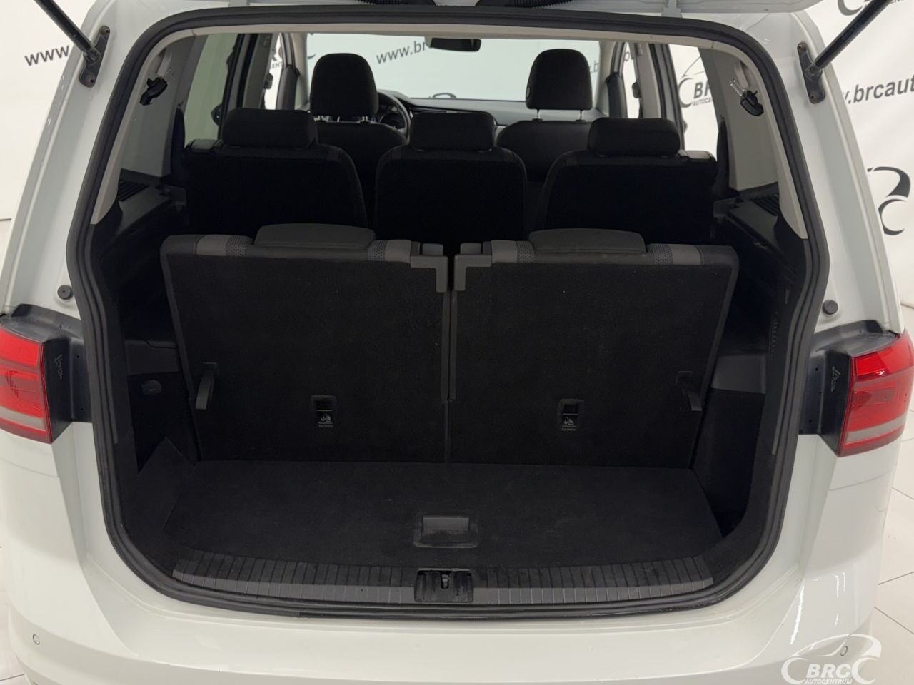 Volkswagen Touran | 56