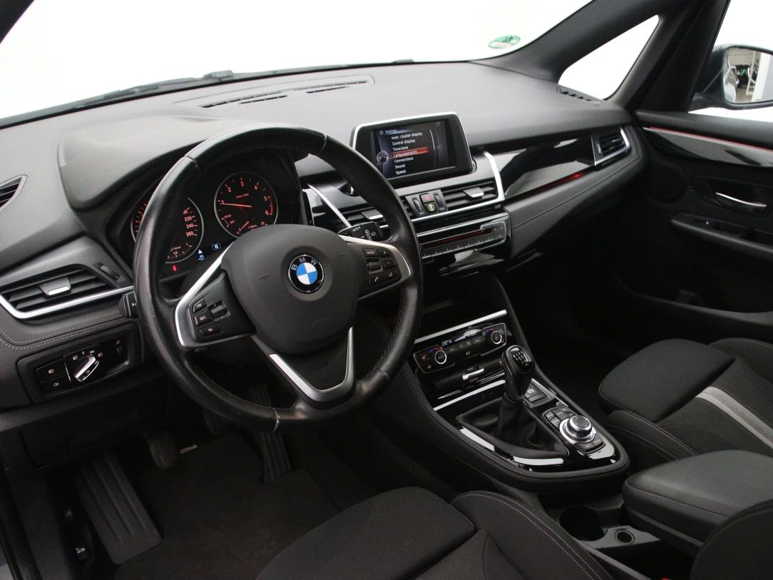 BMW 218 | 15