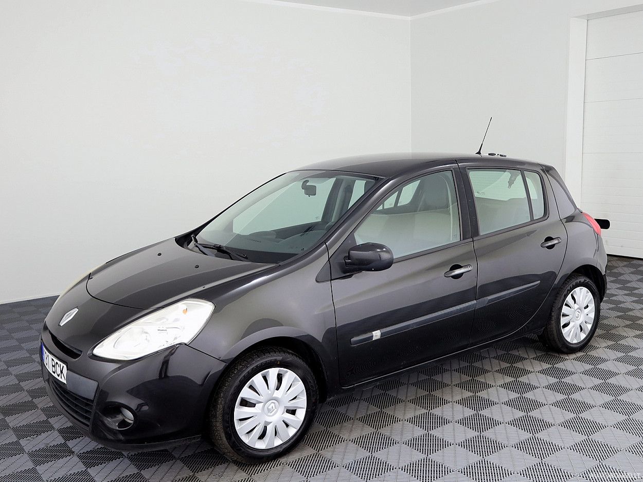 Renault Clio | 1