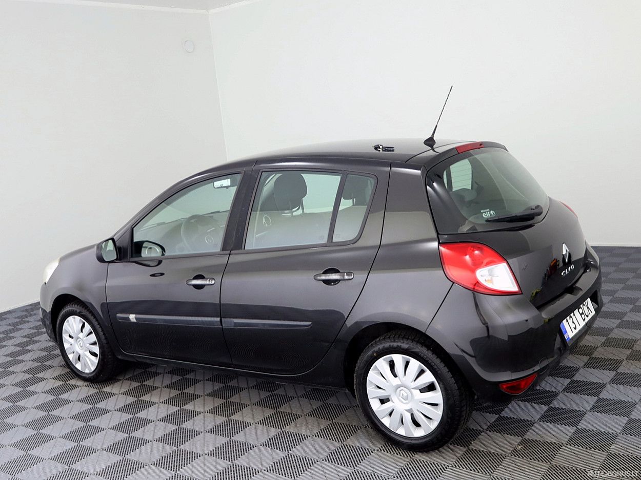 Renault Clio | 3