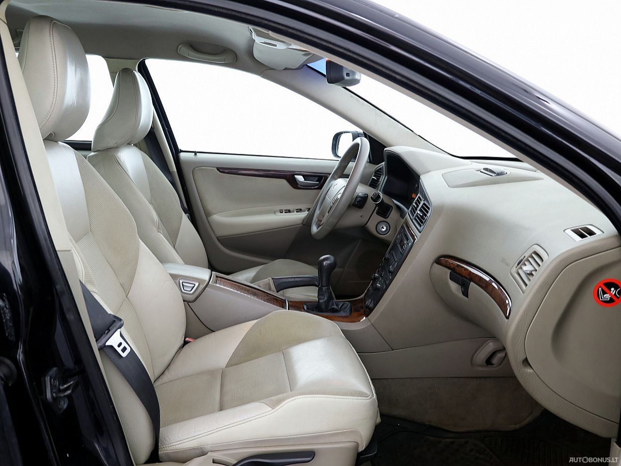 Volvo V70 | 5