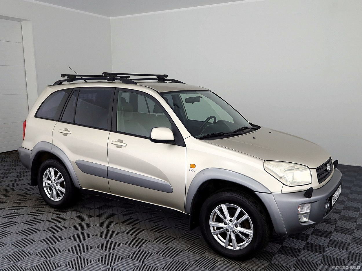 Toyota RAV4, 2.0 l., cross-country