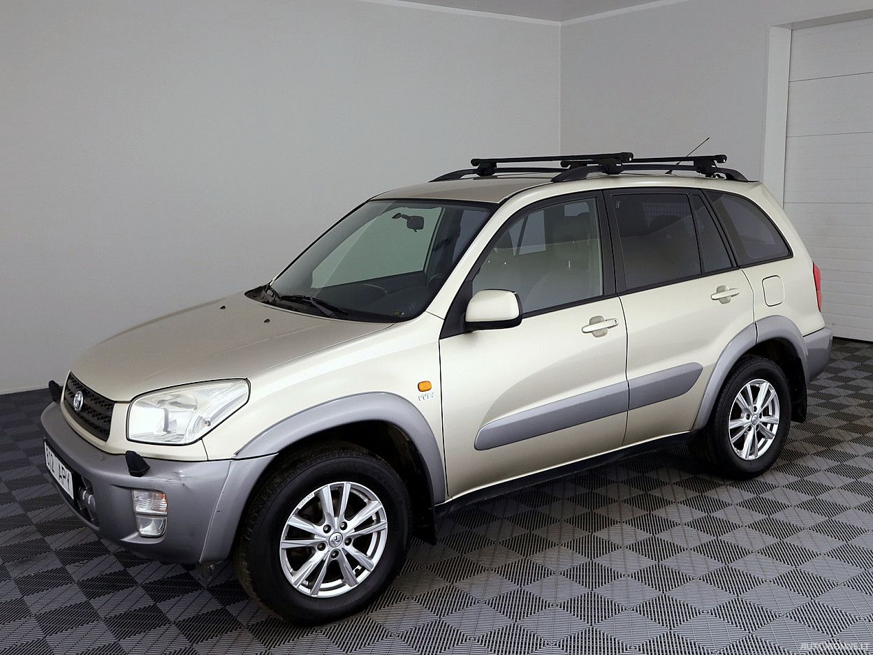 Toyota RAV4 | 1