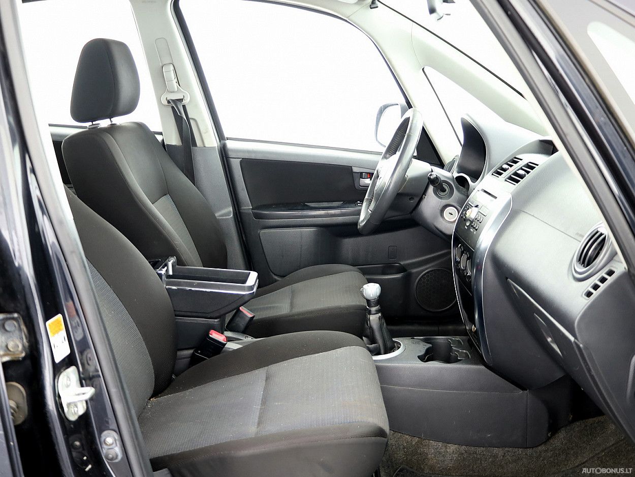 Suzuki SX4 | 5