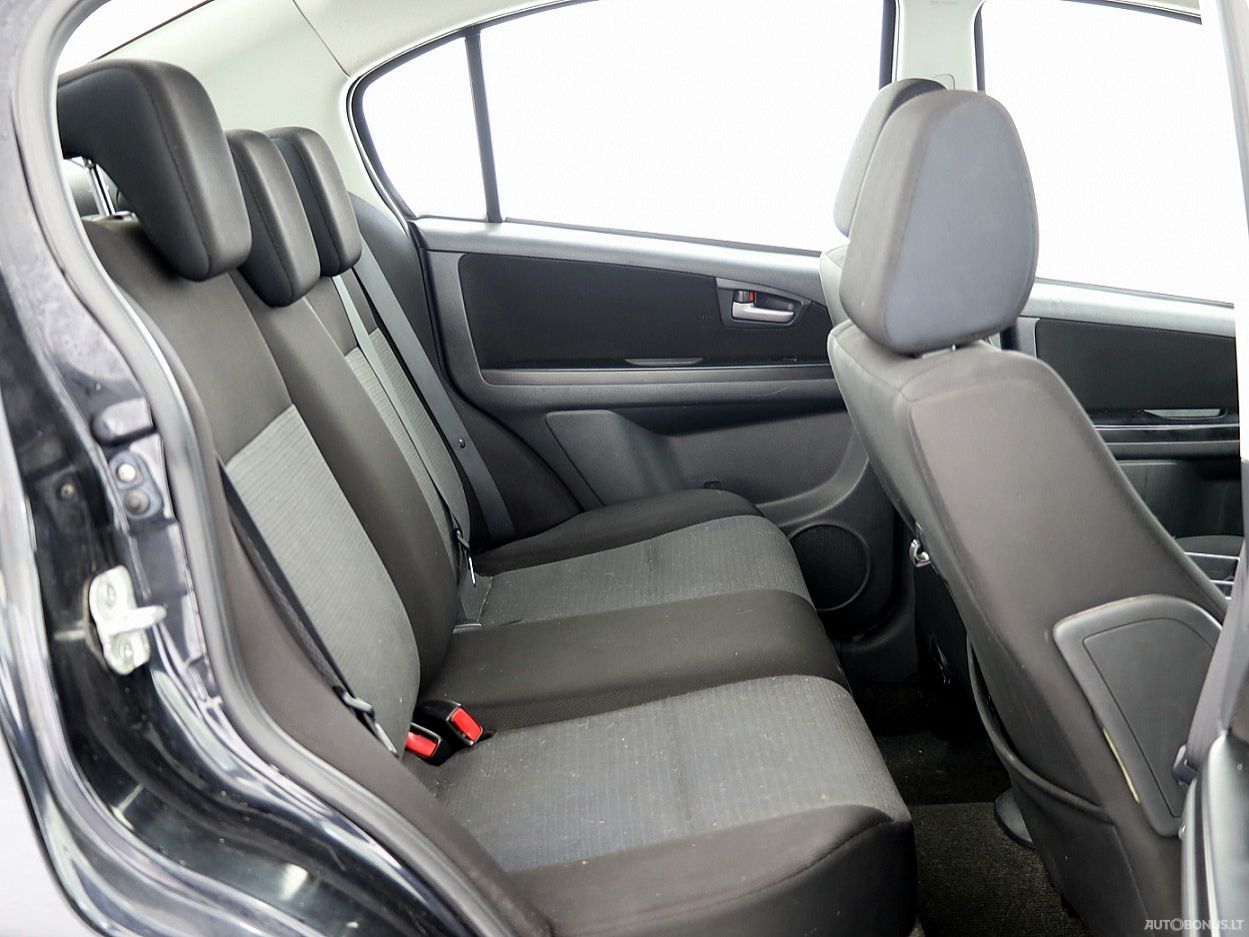 Suzuki SX4 | 6