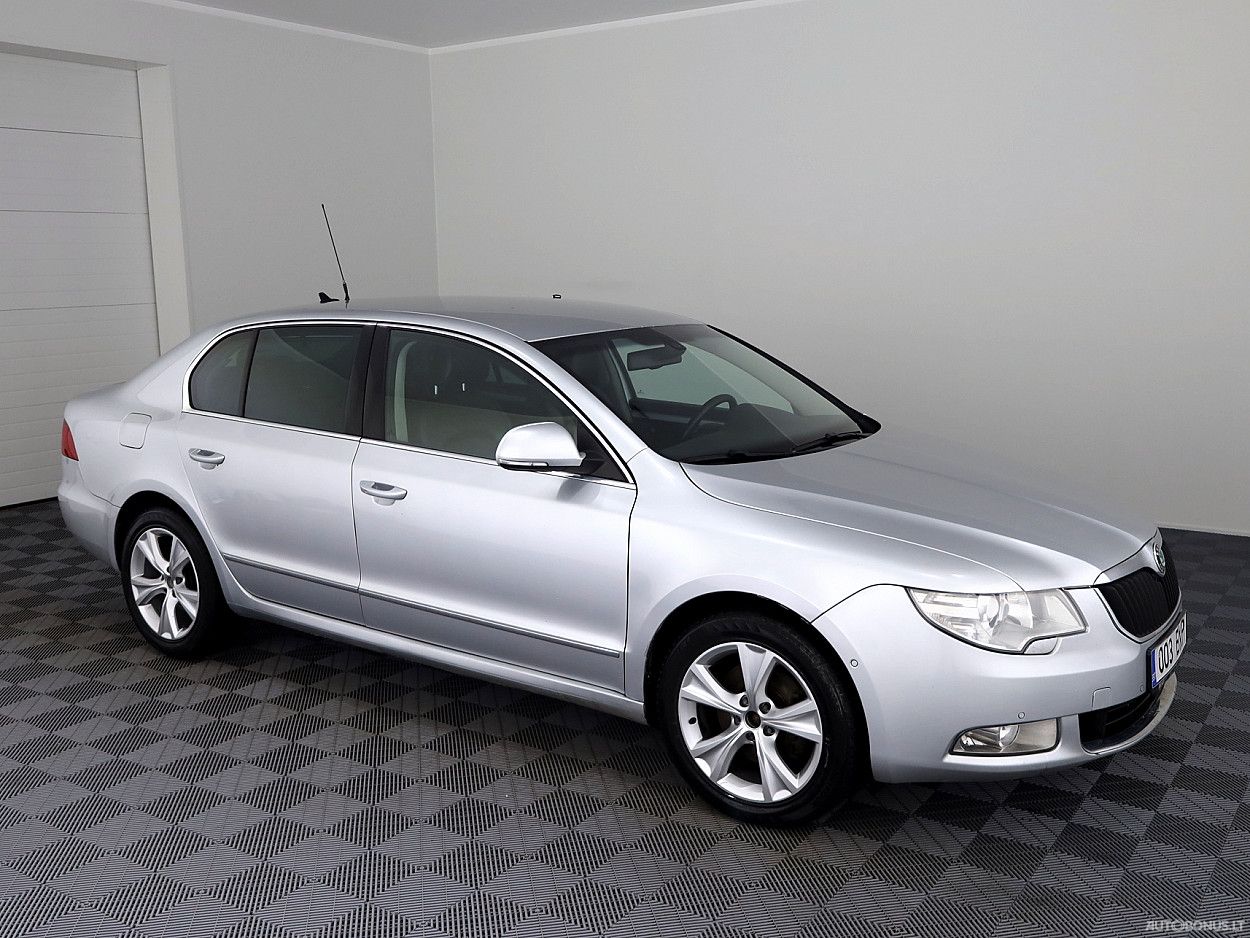 Skoda Superb, 2.0 l., sedanas