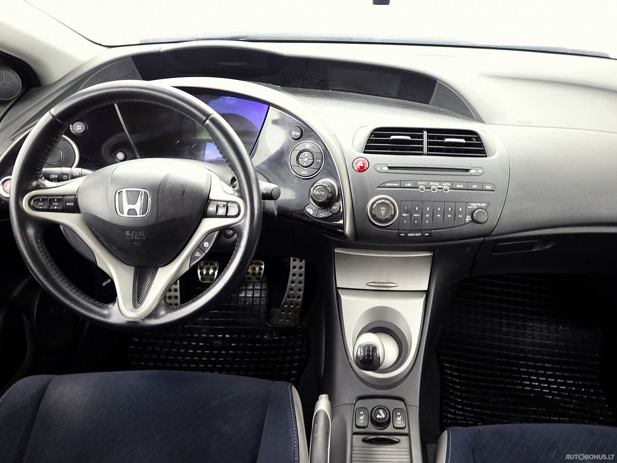 Honda Civic | 4