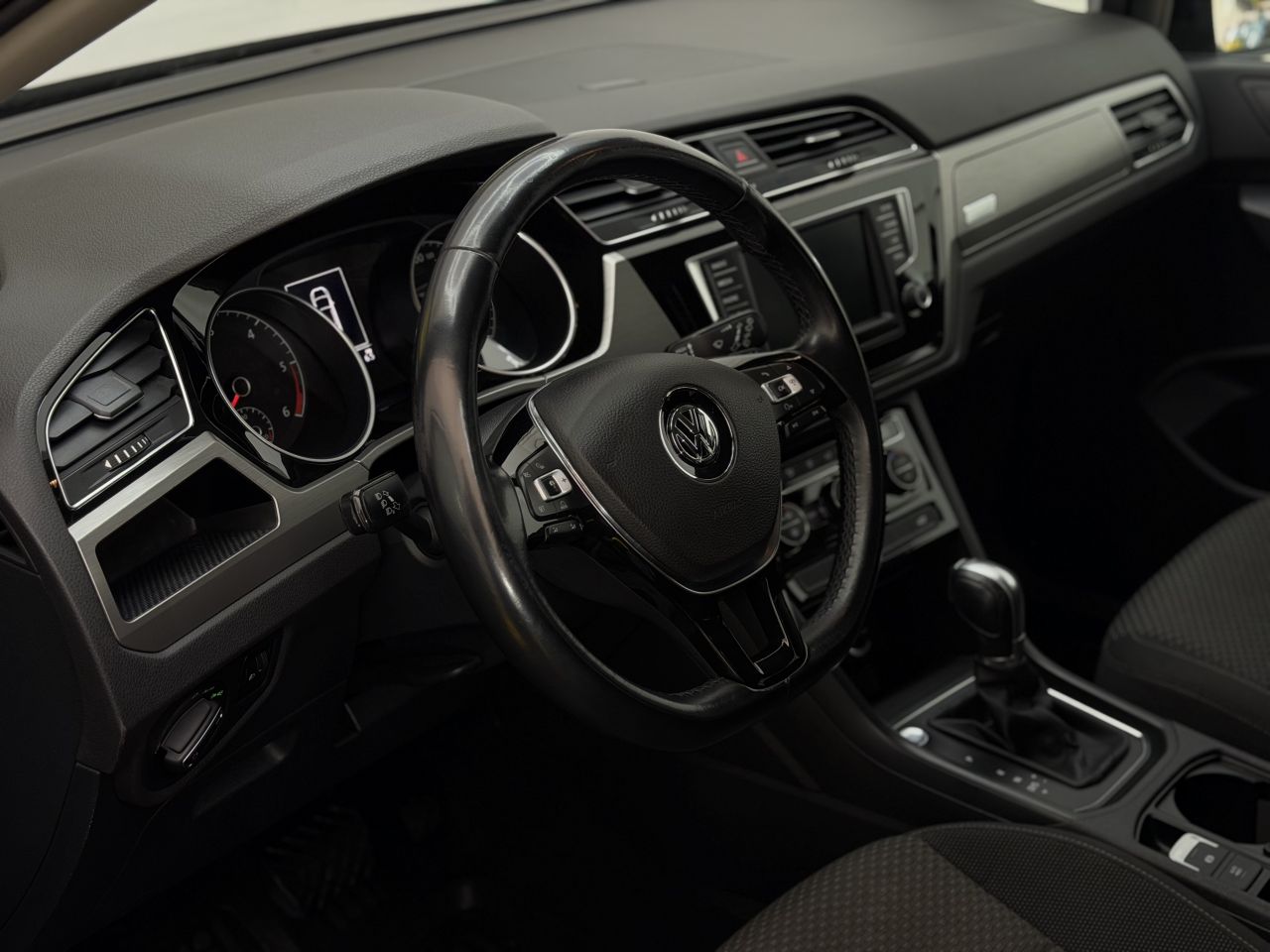 Volkswagen Touran | 7