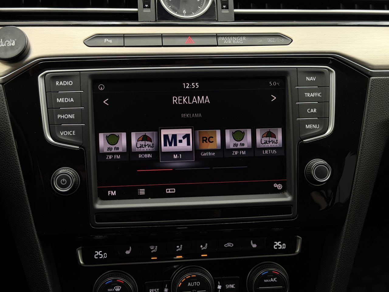 Volkswagen Passat | 21