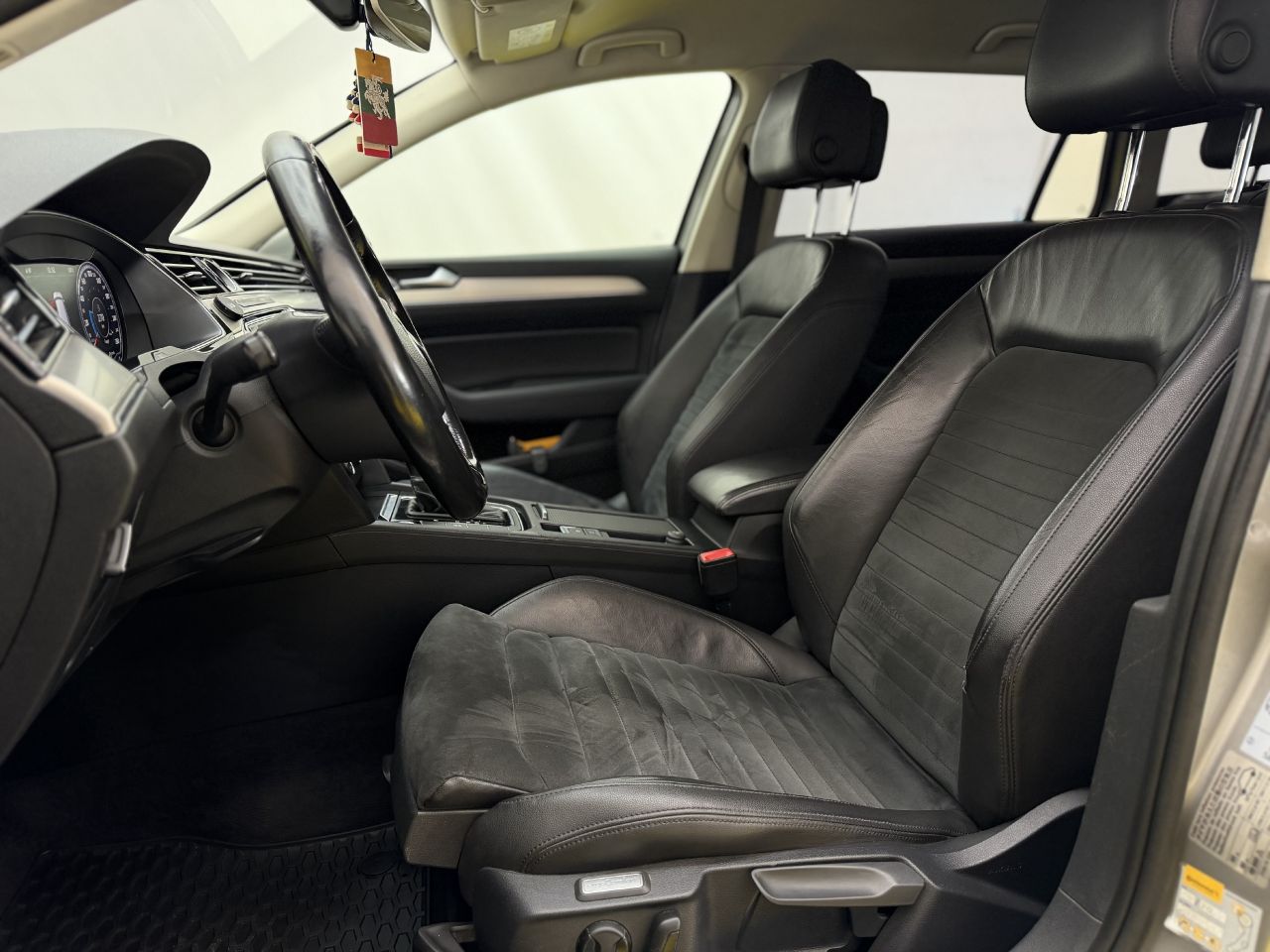 Volkswagen Passat | 9