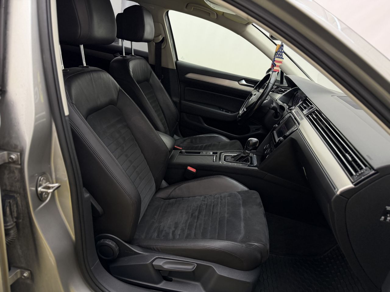 Volkswagen Passat | 13