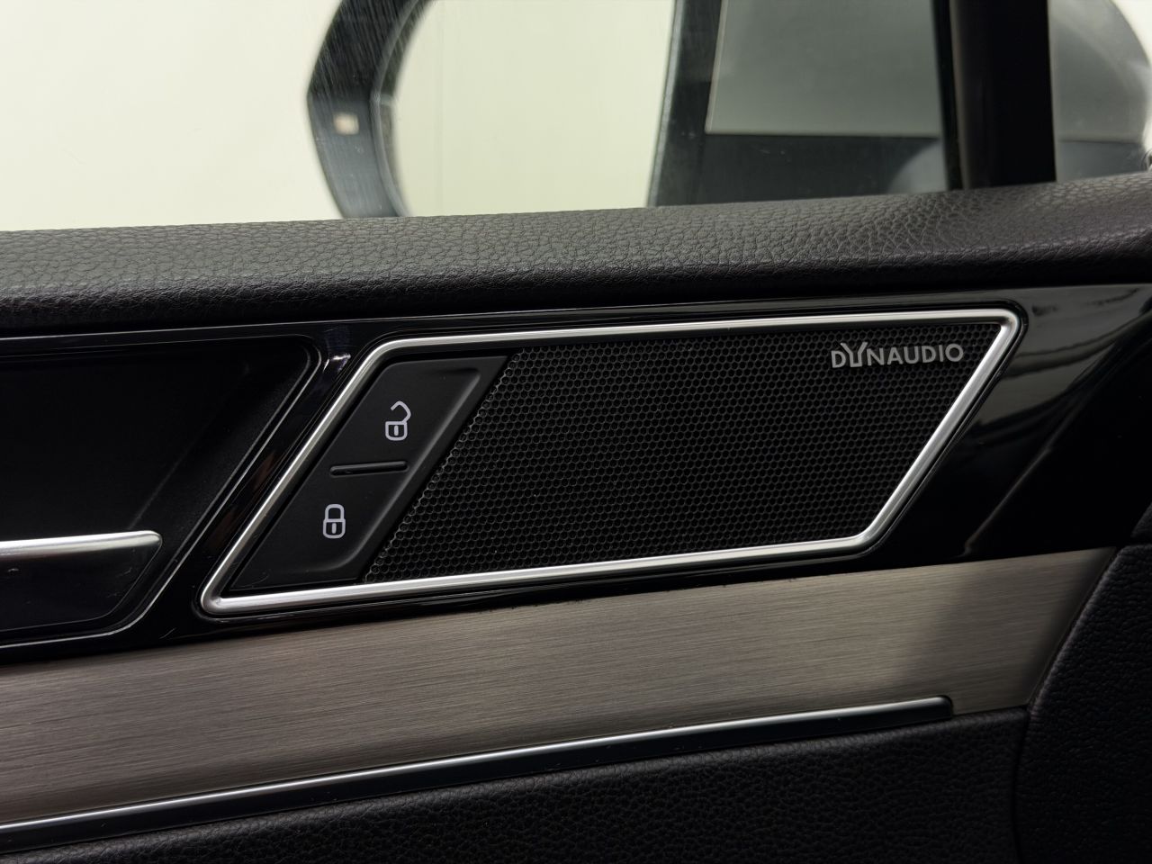 Volkswagen Passat | 18