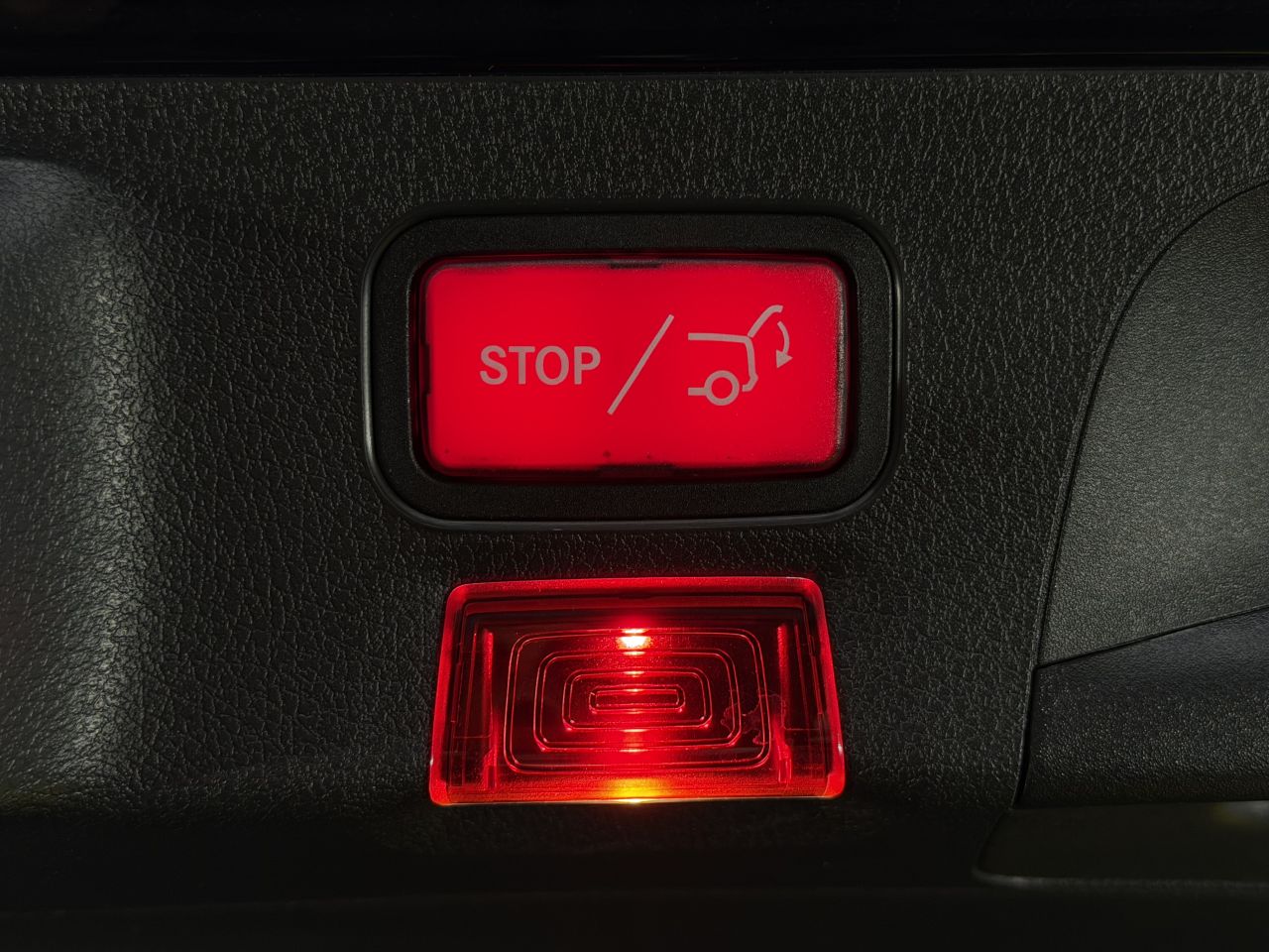 Mercedes-Benz CLA180 | 12