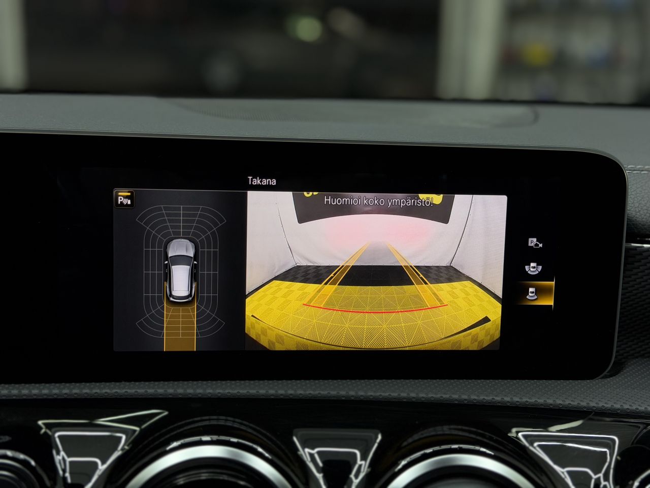 Mercedes-Benz CLA180 | 24