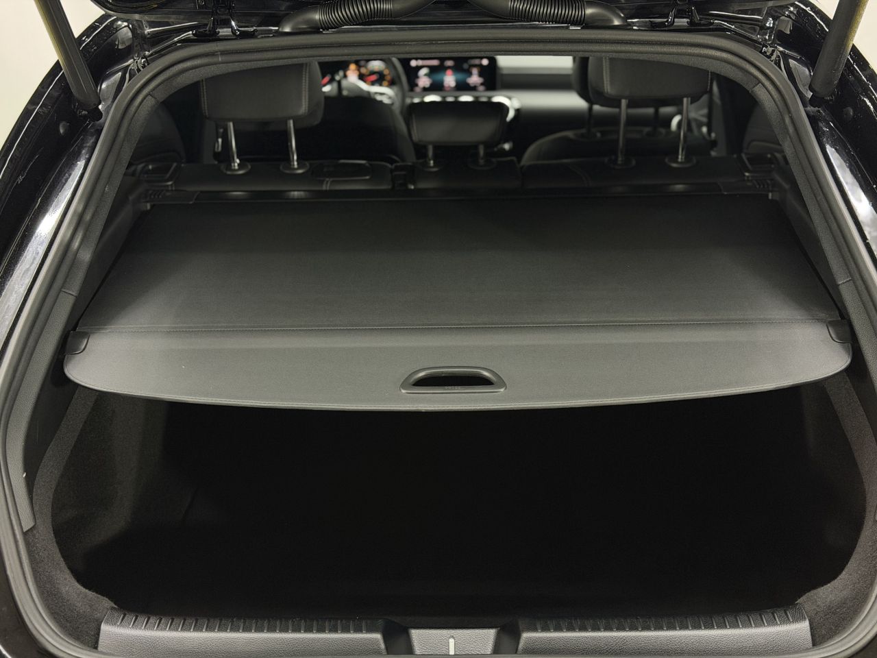 Mercedes-Benz CLA180 | 11