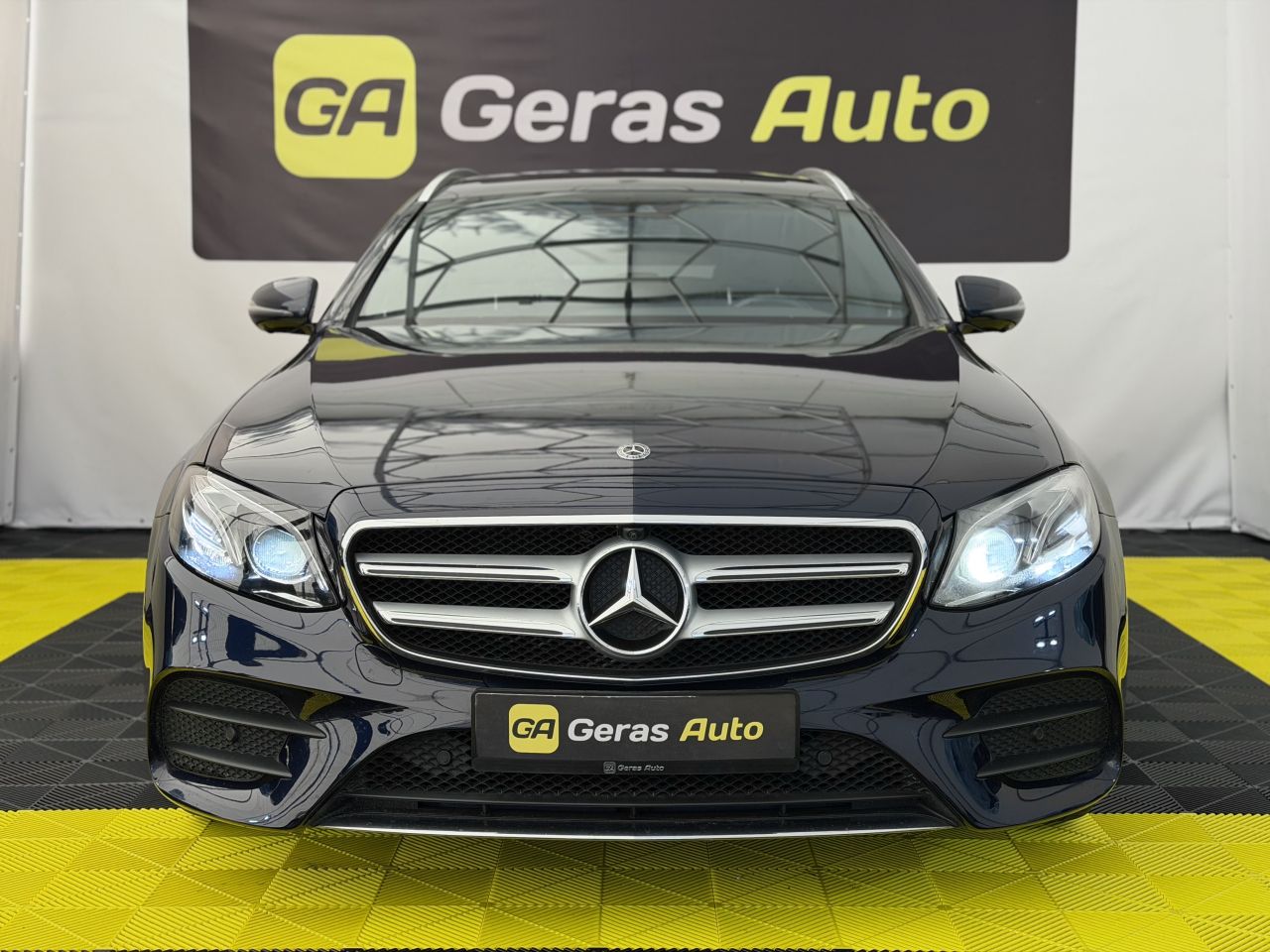 Mercedes-Benz E400 | 1