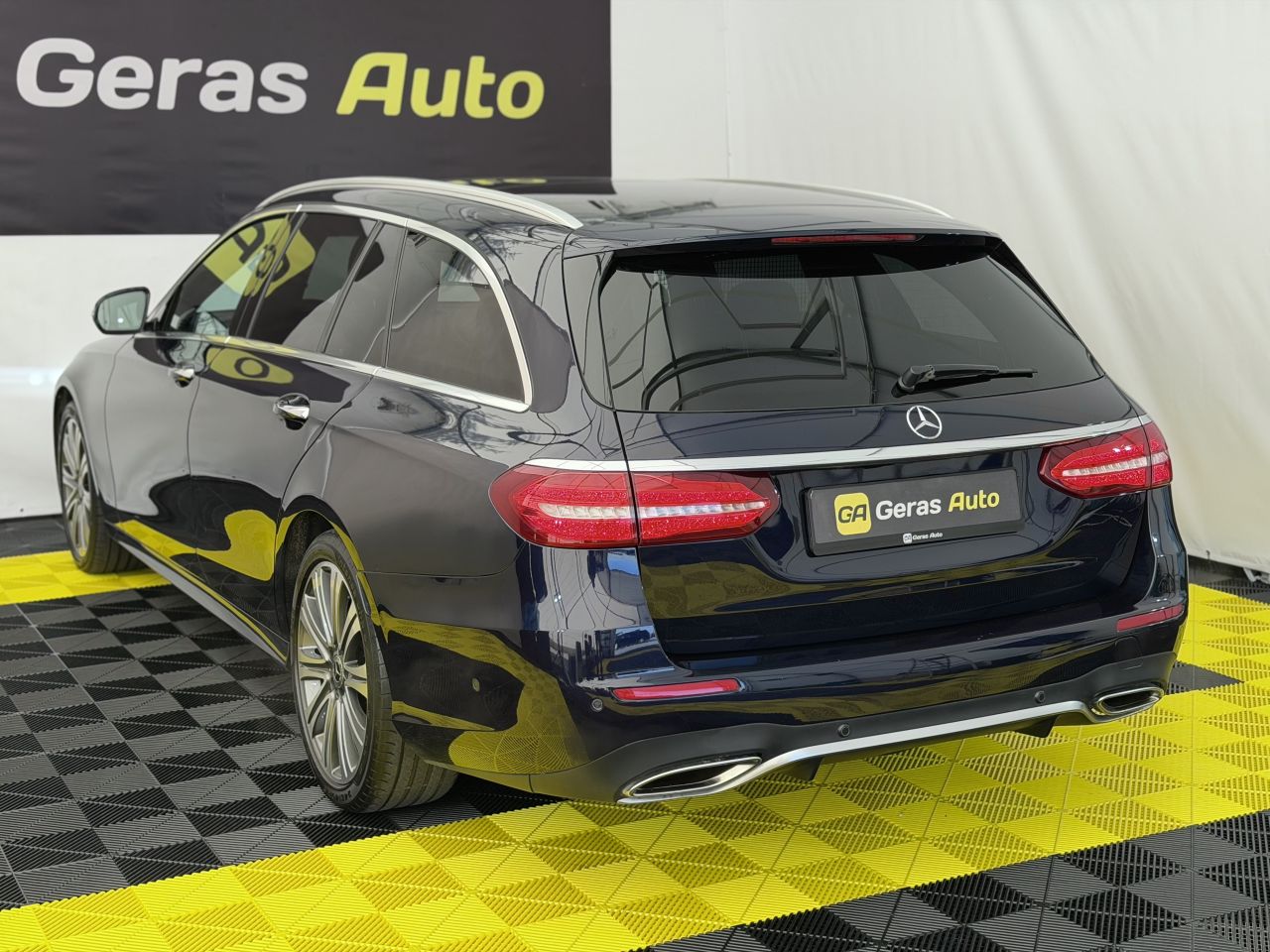 Mercedes-Benz E400 | 5