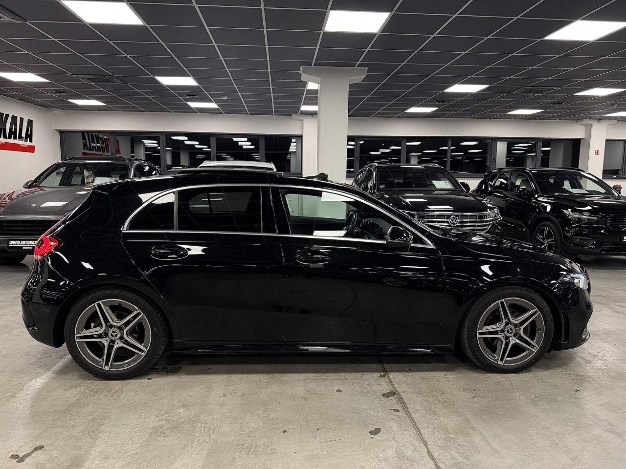 Mercedes-Benz A180 | 28