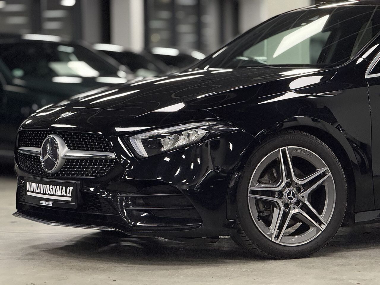 Mercedes-Benz A180 | 34