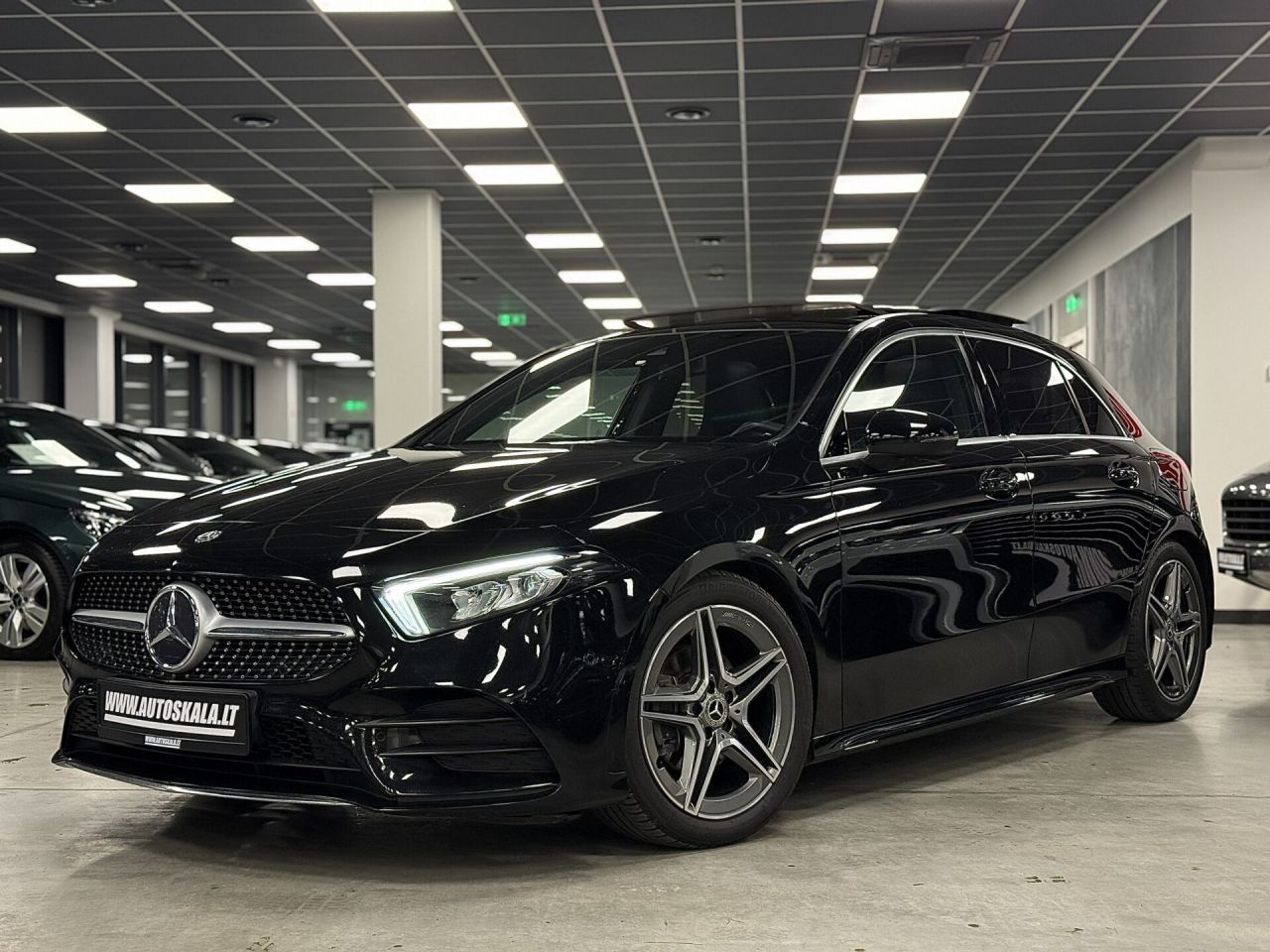 Mercedes-Benz A180 | 1