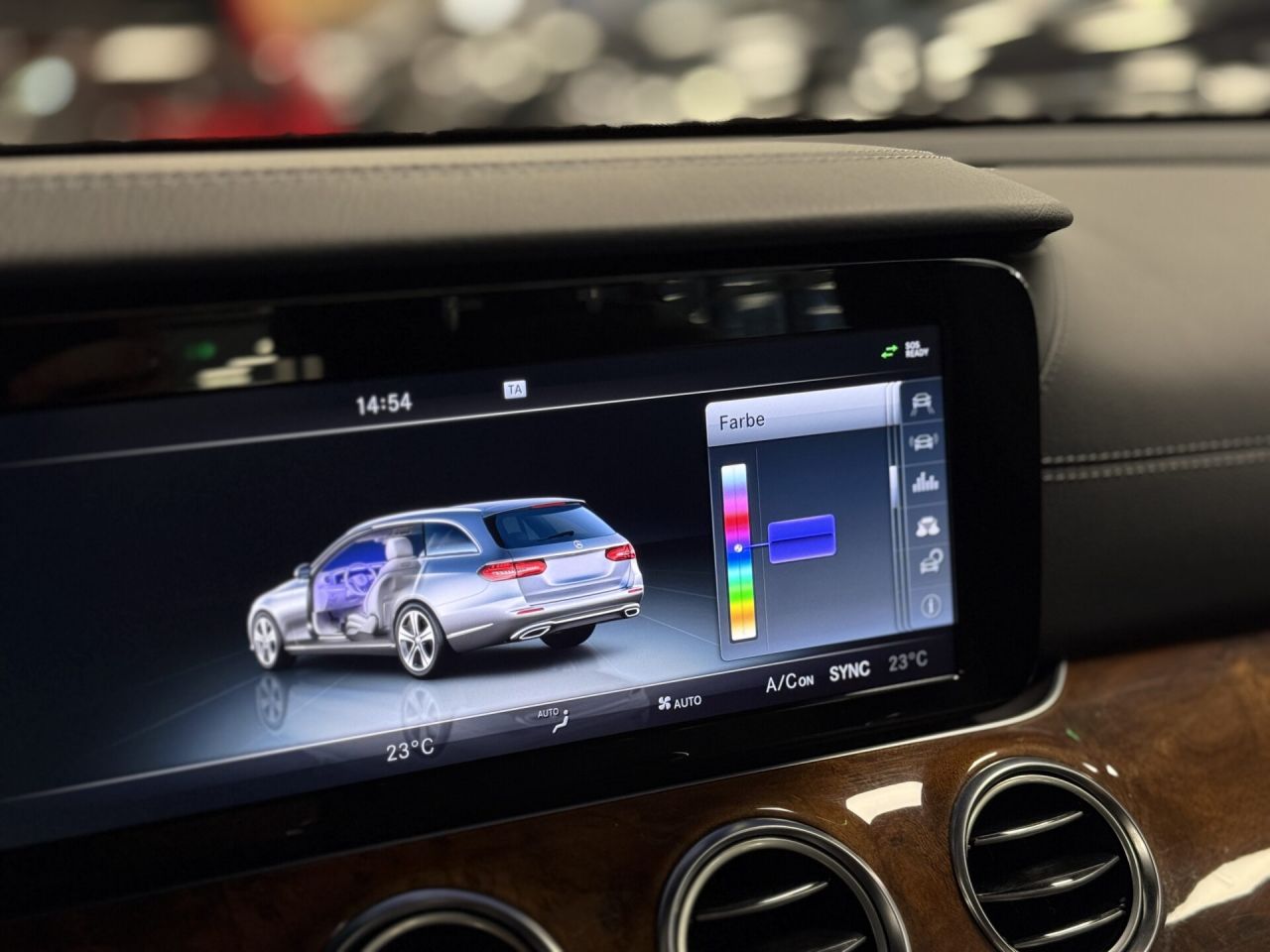 Mercedes-Benz E220 | 34