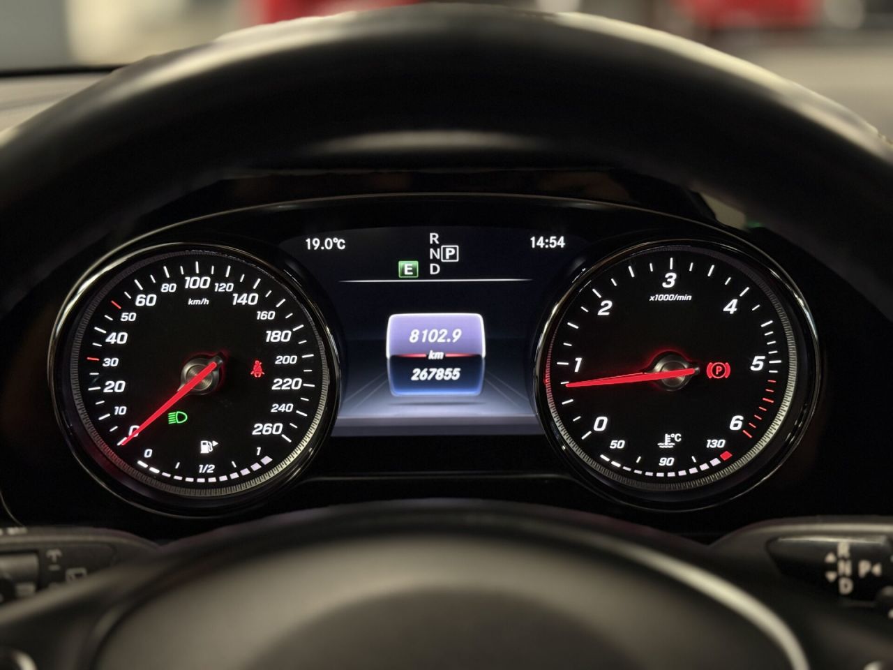 Mercedes-Benz E220 | 38