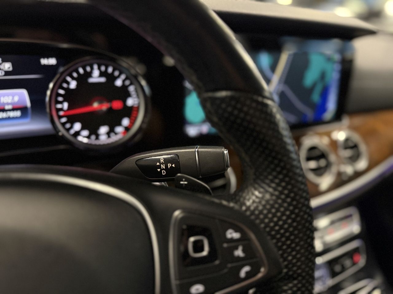 Mercedes-Benz E220 | 36