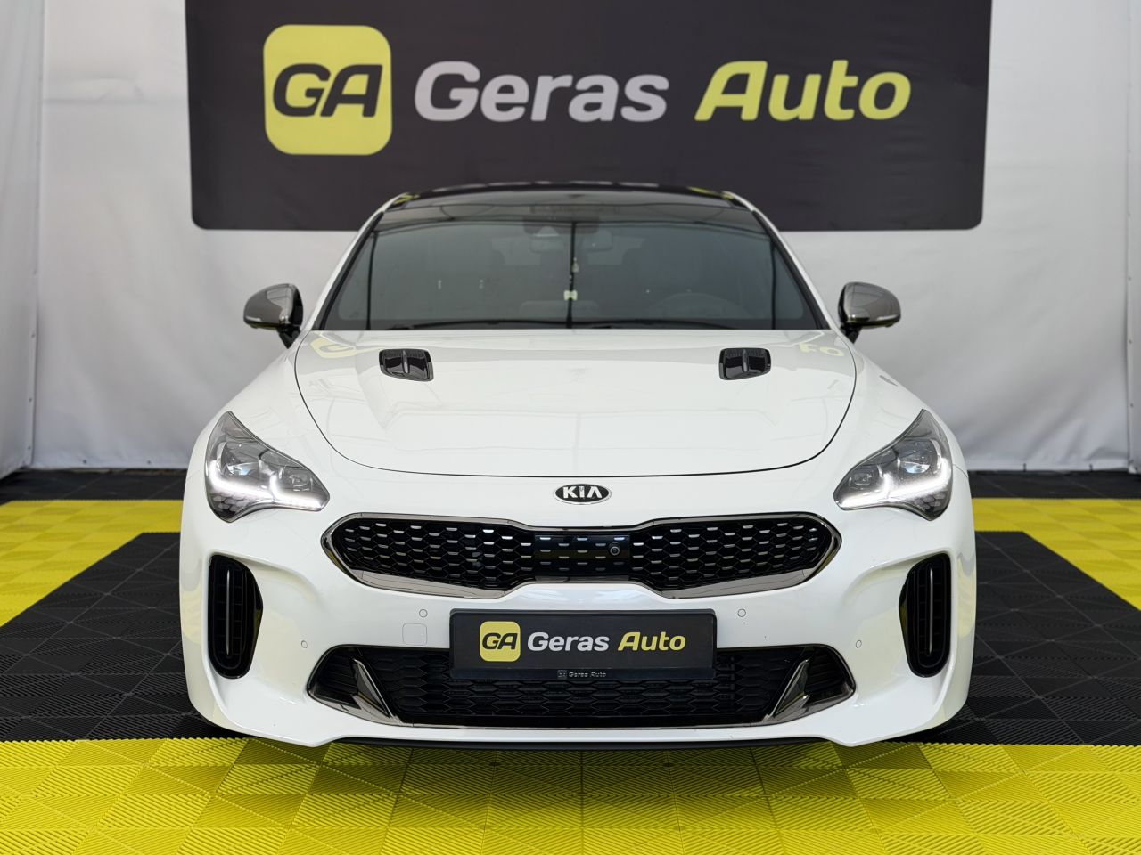 Kia Stinger | 1
