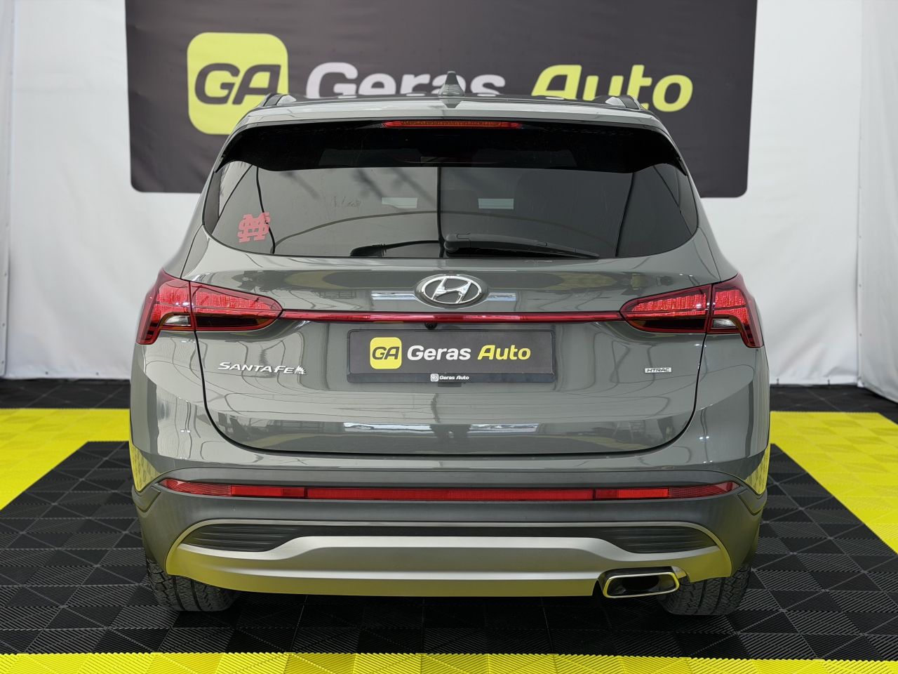 Hyundai Santa Fe | 4