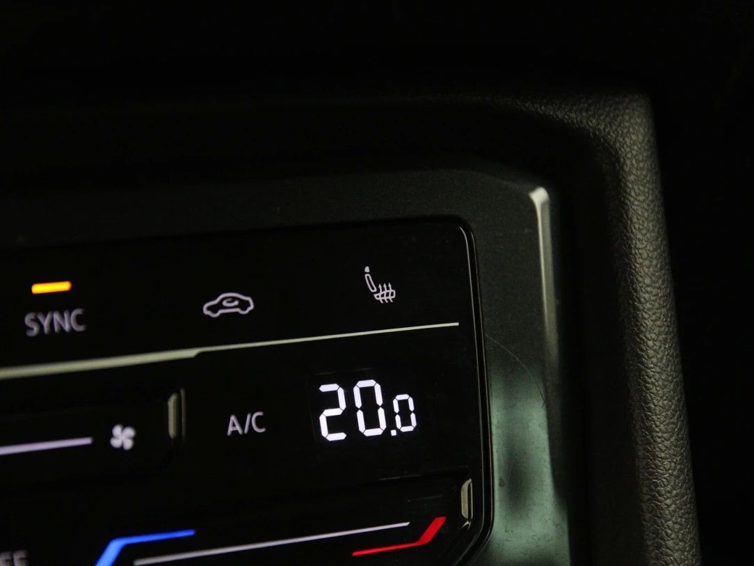 Volkswagen Tiguan | 27