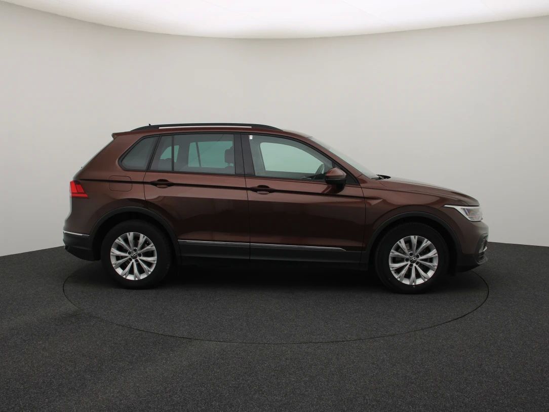 Volkswagen Tiguan | 8