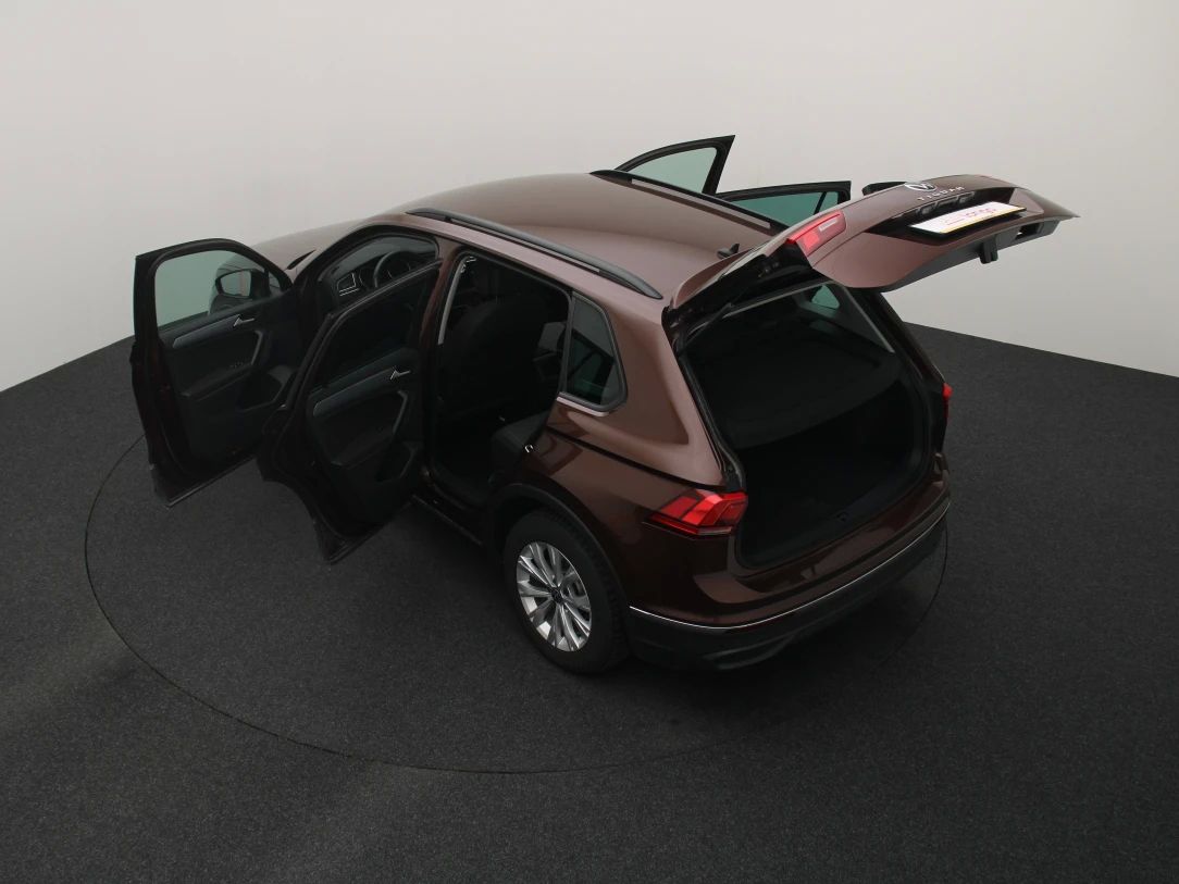 Volkswagen Tiguan | 12
