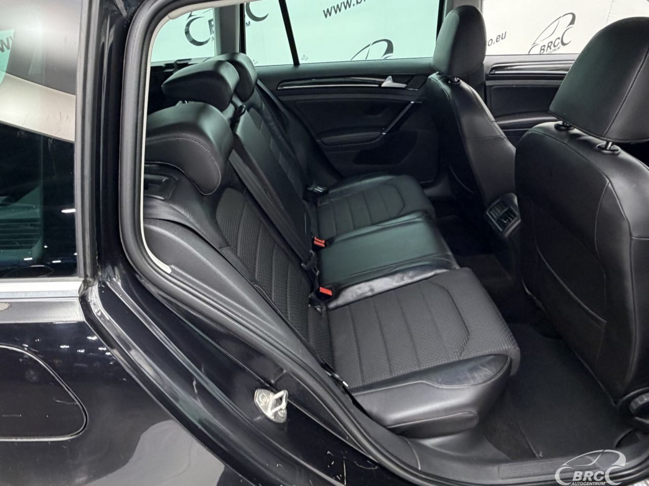 Volkswagen Golf | 18