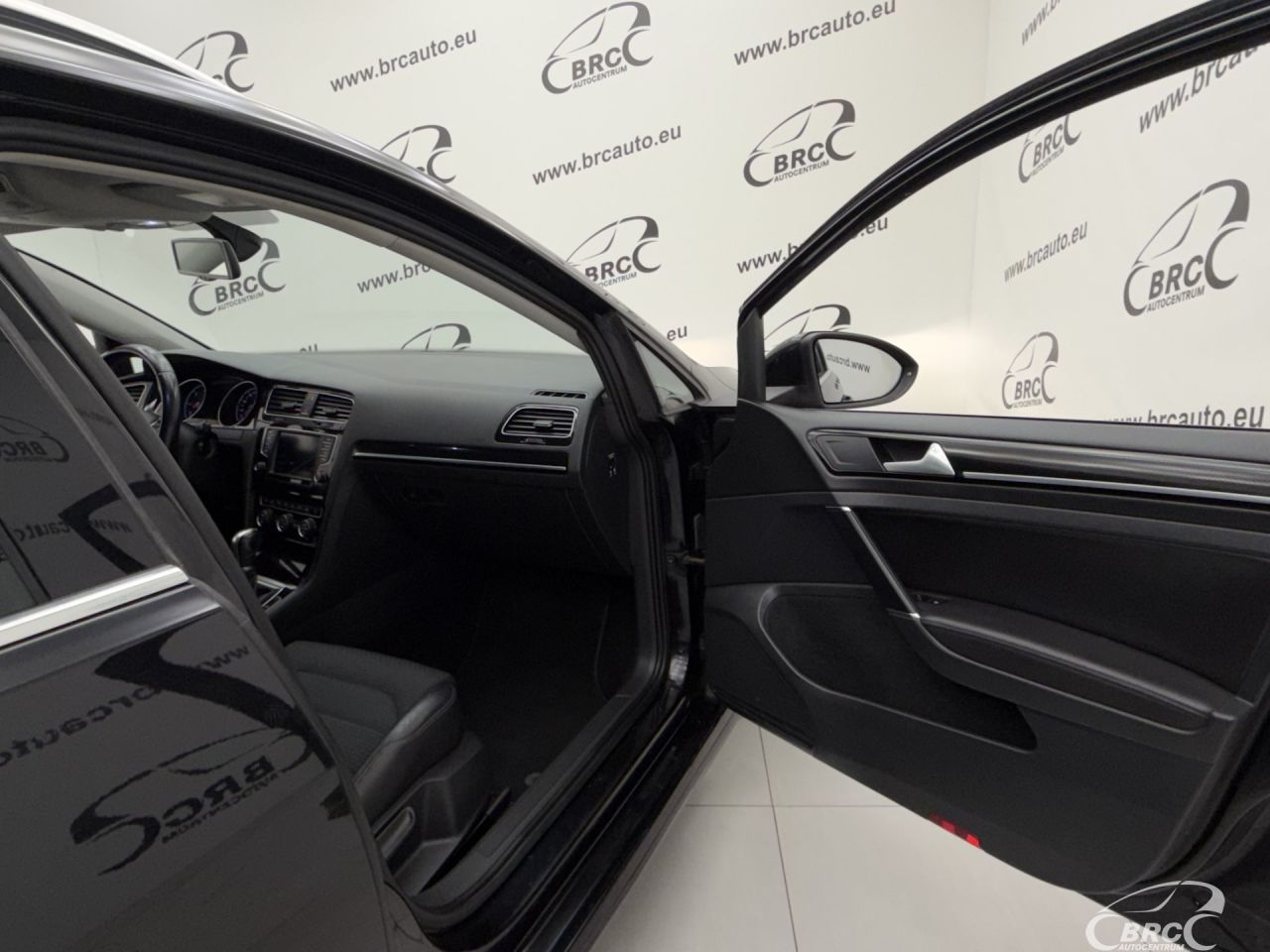 Volkswagen Golf | 14