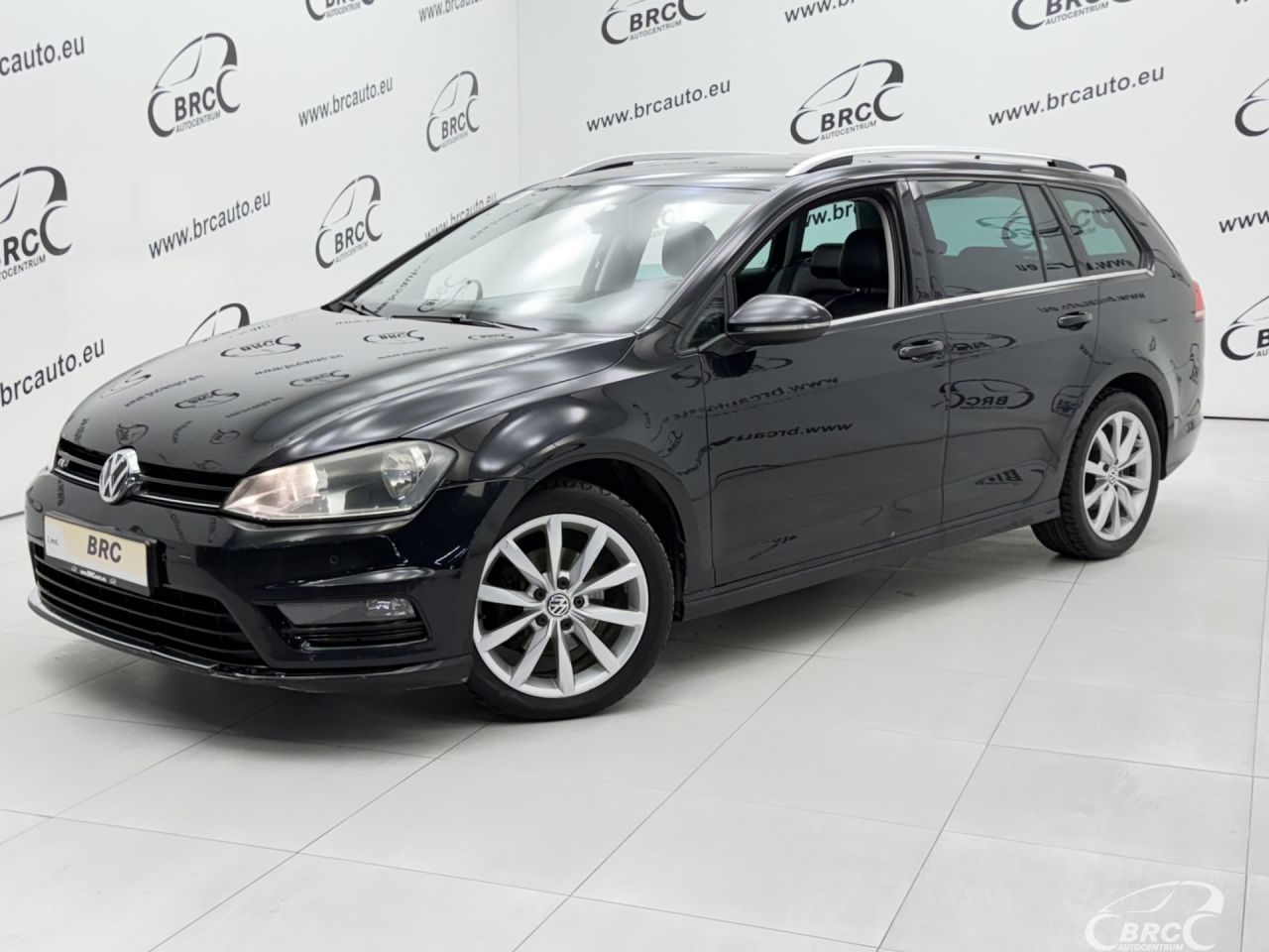 Volkswagen Golf | 1